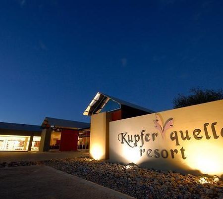 Kupferquelle Resort Tsumeb Buitenkant foto