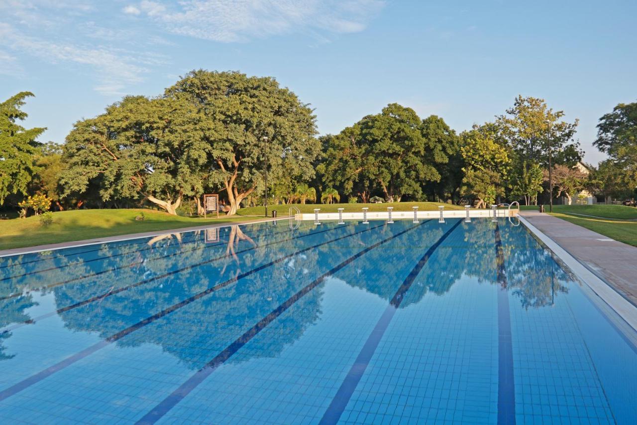 Kupferquelle Resort Tsumeb Buitenkant foto