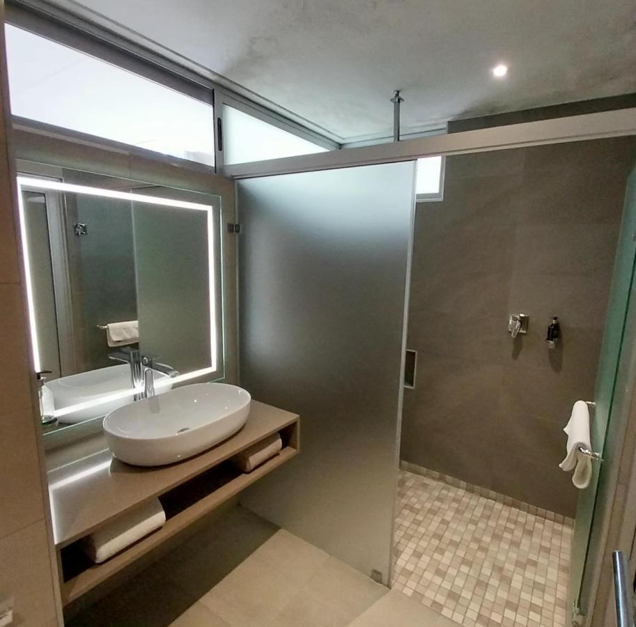Kupferquelle Resort Tsumeb Buitenkant foto