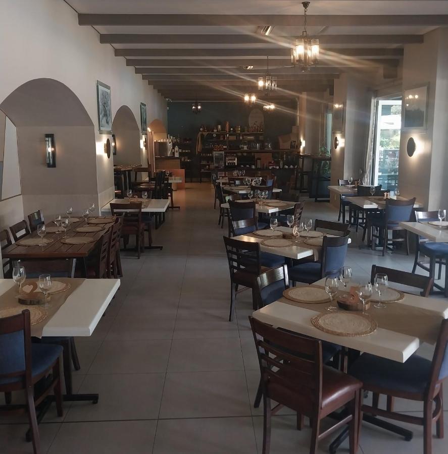 Kupferquelle Resort Tsumeb Buitenkant foto